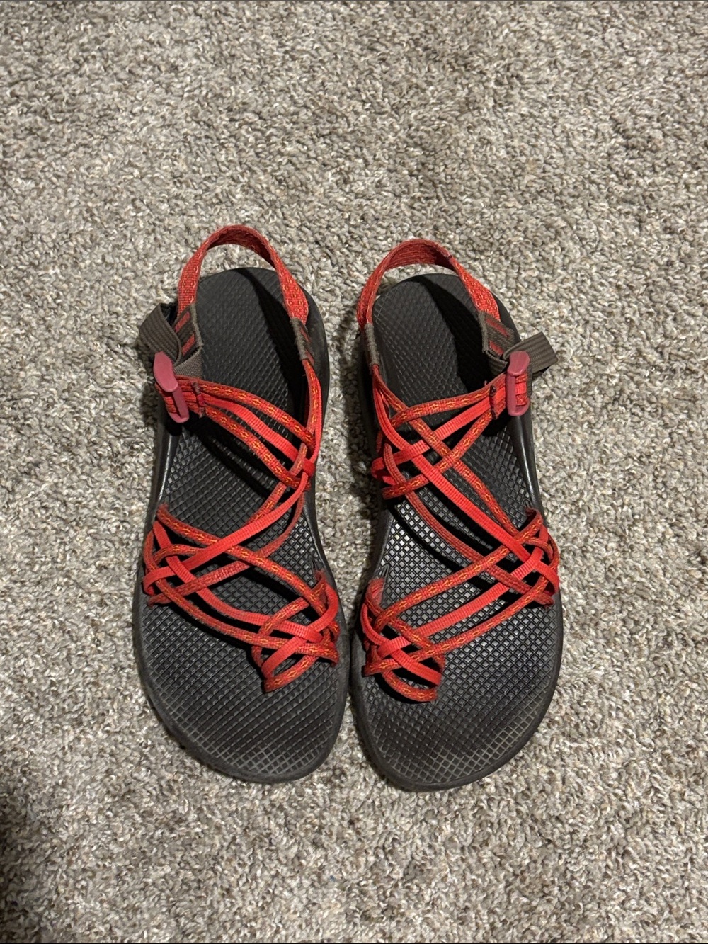 Chaco Women’s Red Strappy Sport Sandals with Black Footbed W Sz 12